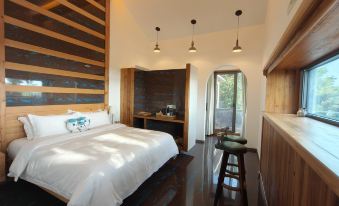 Baima Lake Yuluwan Homestay