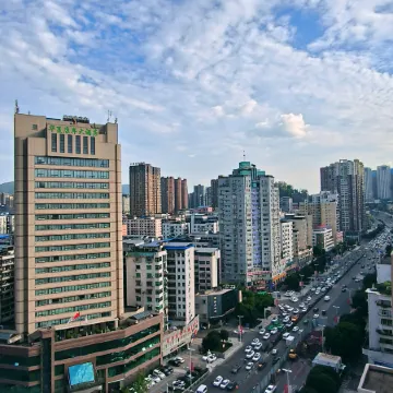 Huaxia Conifer Hotel
