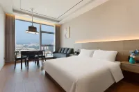 Yunxi High Altitude Hotel (Chongqing Tongliang Wuyue Plaza) Hotels near Chongqing Tongliang Wuyue Square (Min'an Road Store)