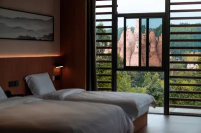 Dongfeng Yisu Hotels near Dongfengyun Scenic Area