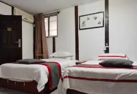 Hejia Dyeingfang Inn (Yuzhong Ancient City Branch) - balcony