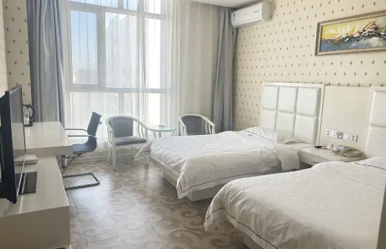 速8酒店（阿拉善左旗黃河財富中心店）