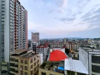 Mingya Hotel (Gaozhou Shigu Branch) - balcony