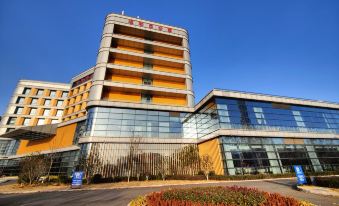 Huati Sunshine Hotel (Guoyang Sports Park)