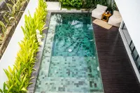 Villa Ozkar – Elegant 3-Bedroom Villa with Pool & Sunset Terrace - สระว่ายน้ำส่วนตัว