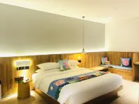 Jiujianfang (Xiangyang Railway Station People's Square)