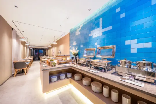 Home Inn Neo (Ankang Bashan Middle Road Anyunsi Branch)