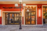 Villa Saint Exupery Beach Hostel