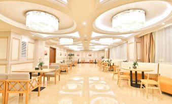 Vienna Hotel (Huichun Yadu Garden)