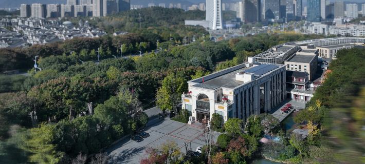 Hangzhou Tonglu Xiruida Silk Resort Hotel Ξενοδοχεία στην πόλη Τόνγκλου
