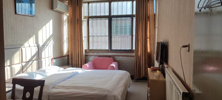 Lanling Liuyecao Business Hotel Hotels in Lanling
