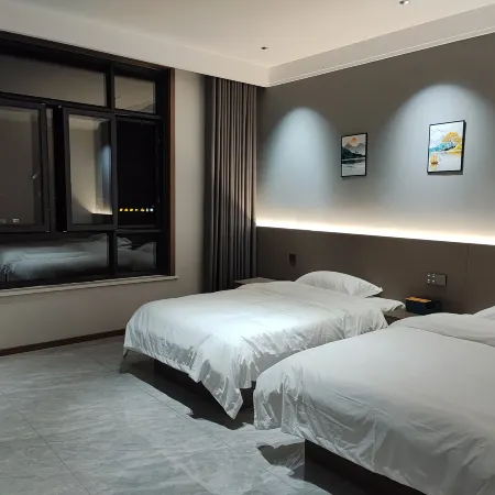 Extraordinary Holiday Inn
