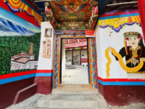 Danba Daughter Qing Manor (Jiaju Zangzhai No.1 Environmenttai Branch)