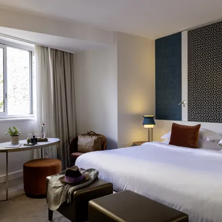 Hotel Etoile Maillot Отели рядом с достопримечательностью «Триумфальная арка»