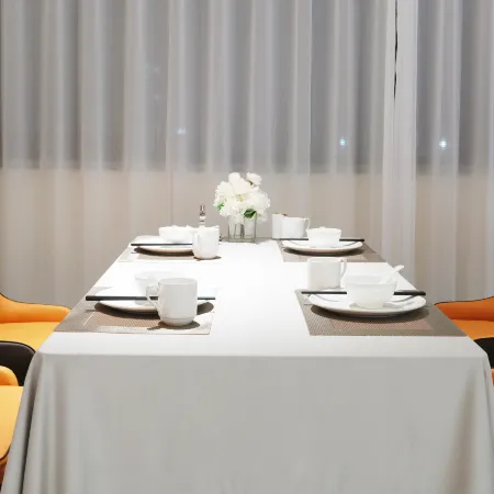 Holiday Inn West Lake (Xiangyang West Railway Station Xiangzhou District Xiguan Airport Branch)