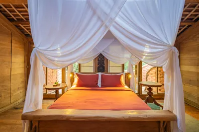 Bambu Indah, A Hardy Artisanal Hotel Hotel dekat Warung Ibu Oki