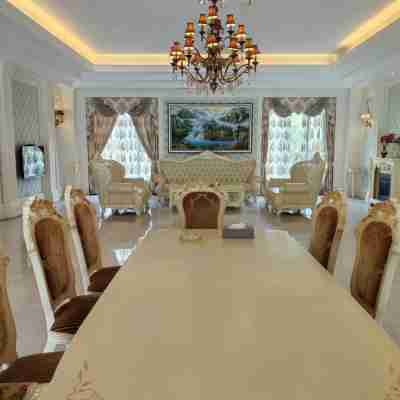 芒市華豐孔雀湖度假酒店 Rooms