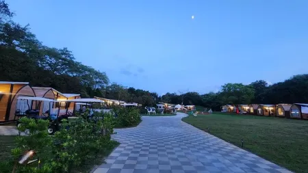 COWBOY STAR VILLAGE Отели рядом с достопримечательностью «Longtan Tourist Pond»