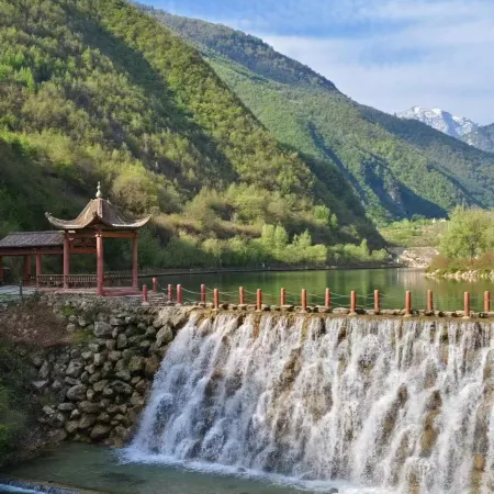 Emanjia Yuan Chinese Inn