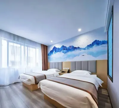 Manston Hotel(Wuhu Pedestrian Street Store) Hotels near Anhui Technical College of Mechanical and Electrical Engineering (Changjiang Middle Road)