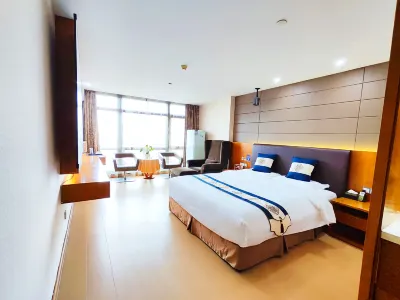 Chang'an Guanyue Hotel  (Xi'an FengqingPark Jinguangmen Subway Station) Отели в г. Datang West Market/West Xi'an