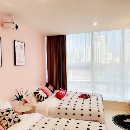 Yuhai Xiaozhu Scenic Apartment (Qingdao No.1 Bathing Beach)