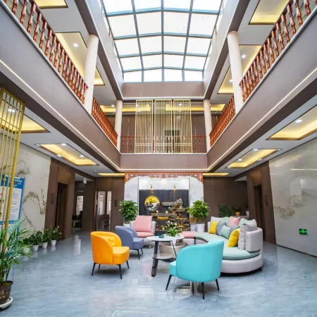Colorful Danxia Flower House Hotel