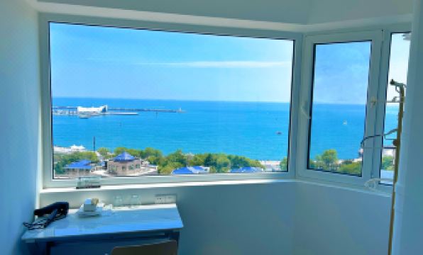 Haibiande Adu Lina Apartment (Qingdao May Fourth Square)