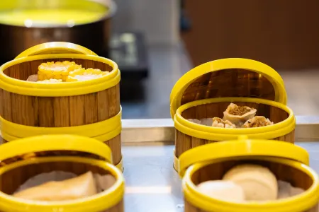 Madison Hotel (Chunhui Road Branch, Sun Village, Jinan) Отели рядом с достопримечательностью «Shandong Hiteam Institute of Software Engineering»