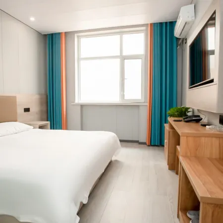 Yijia 365 Hotel (Hengshui Railway Station Plaza Central Street Store)