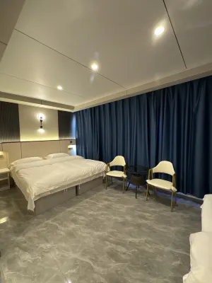 Hongjia Guesthouse Hotels near Arxan National Forest Park - Azalea Slope