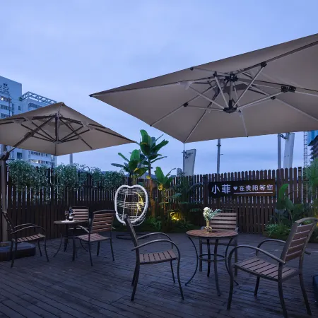 Fitjoy Hotel (Guiyang Medical University Affiliated Hospital Penshuichi Subway Station) Отели рядом с достопримечательностью «Храм Хонгфу»