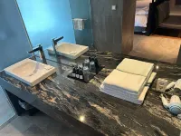 Seongsan Marina Hotel Отели рядом с достопримечательностью «Архитектурный объект Genius Loci»