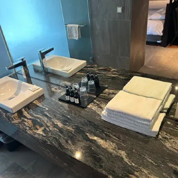 Seongsan Marina Hotel Отели рядом с достопримечательностью «Тон-Амса»