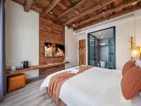 Tonglu Linyuxi Homestay Hotels near Shishe Village