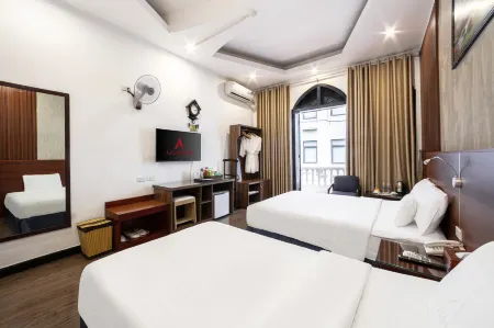 A25 Hotel - 12 Lien Tri Отели рядом с достопримечательностью «Quan Su Temple»