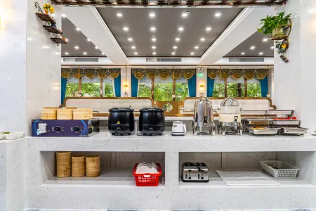 Rezen Select Hotel(Heyuan Asia's Highest Fountain) Отели рядом с достопримечательностью «Wutong Mountain Park»