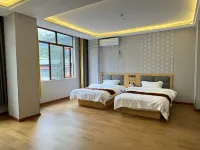 Gyirong Moonlight Hotel