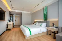 GreenTree Express Hotel (Luohe High-speed Railway West Station Wanda Plaza) Hotels in Luohe