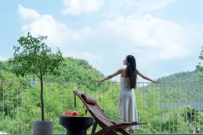 安與簡·Cloud Walk旅居山川度假雲宿（安吉雲上草原店） 中國金錢松森林公園附近的飯店