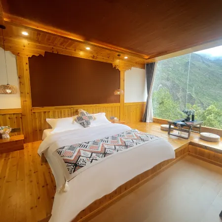 Danba XI ZANG Cloud Valley Mountain House (Zhonglu XI ZANG Village)