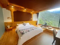 Danba XI ZANG Cloud Valley Mountain House (Zhonglu XI ZANG Village) - 2-Star