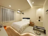 sumerfullmoon hotel - 2 ดาว
