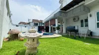 Ipoh Seri Bougainvillea Luxe Villa with Splendid Pool Hotel di 