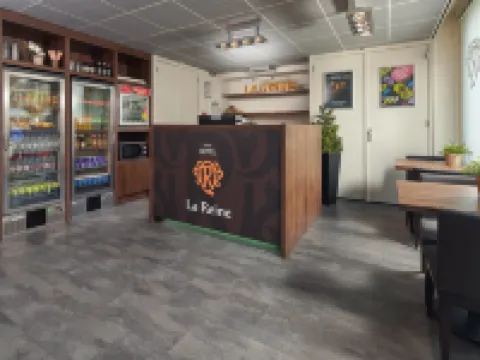 ホテル ラレーヌ アイントホーフェンのホテル