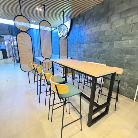 TRUE GO Hotel X (Beijing Guomao Sihui Subway Station) Отели рядом с достопримечательностью «Станция Sihui»