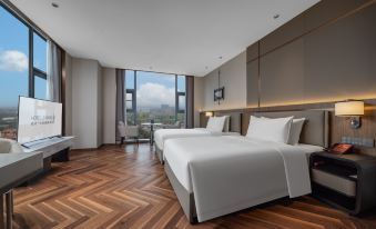 hotel lemarquis