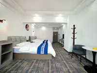 Dingxi Jinhai Hotel (Dingxi Station)