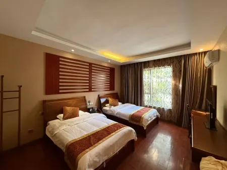 Kunming Reshuihe Hotel (Tangchi) Отели в г. Илян
