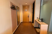 IU Hotel Отели рядом с достопримечательностью «Морской Палат Чжоу»
